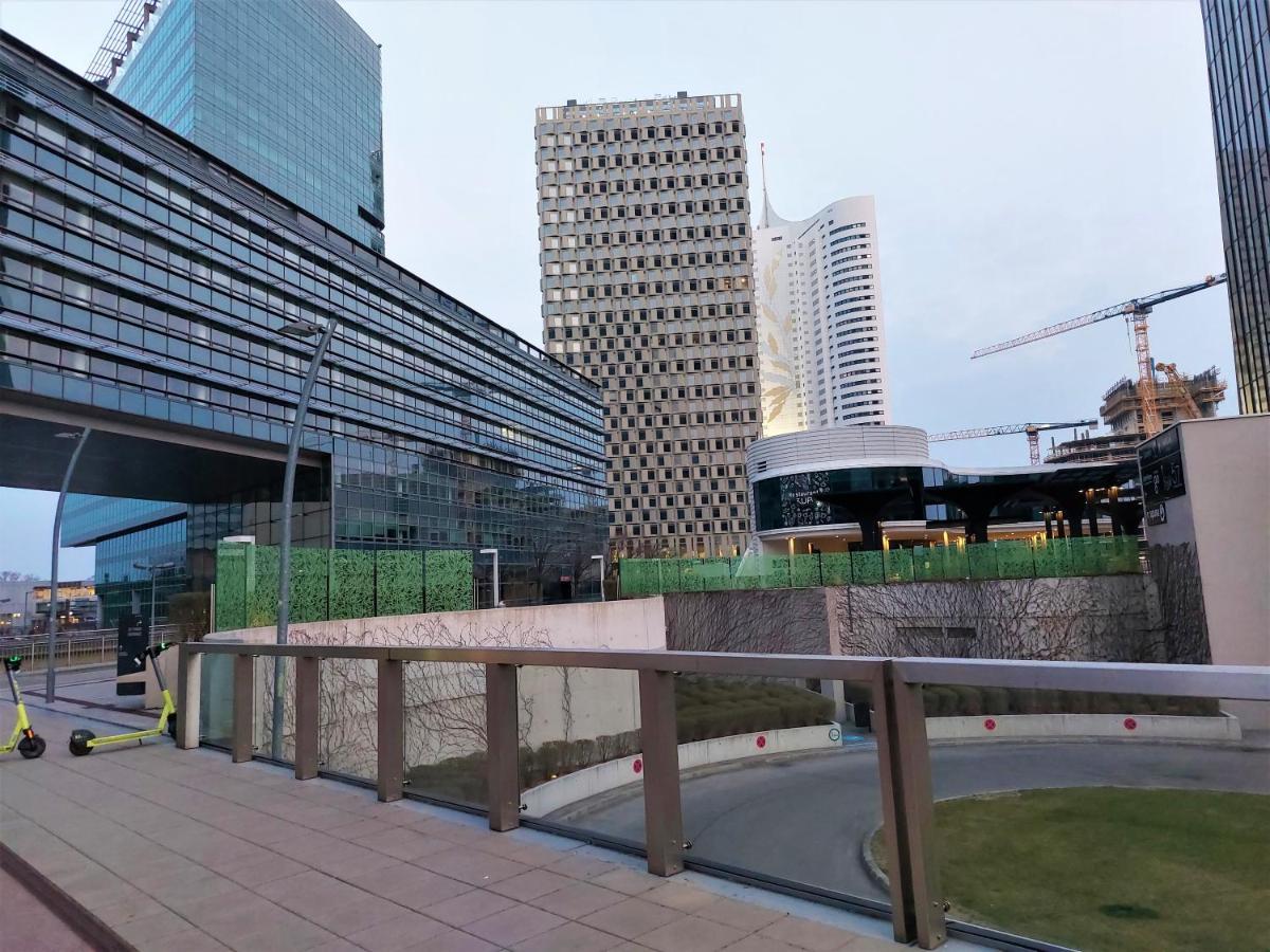 Austria Center - Wien An Der Donau Vienna Esterno foto