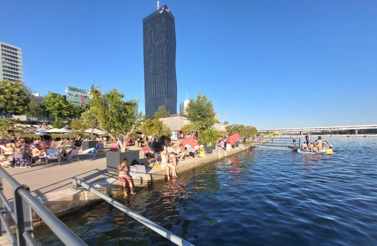 Austria Center - Wien An Der Donau Vienna Esterno foto